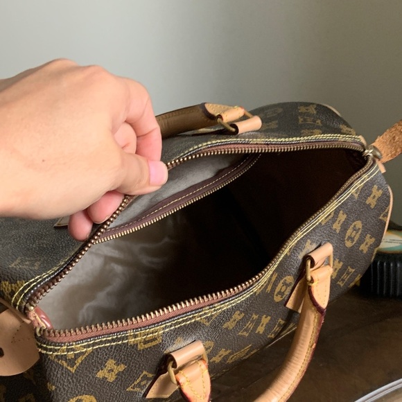Leather Elegant Brown Monogram Duffel Bag - Picture 14 of 14